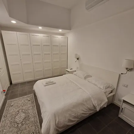 Apartment Homes & - Meravigli Den
